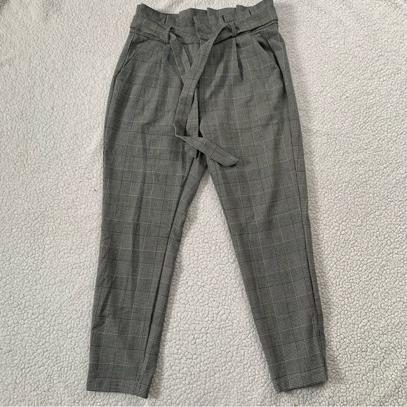 Vero Moda Paperbag Plaid Pants - Picture 2 of 11